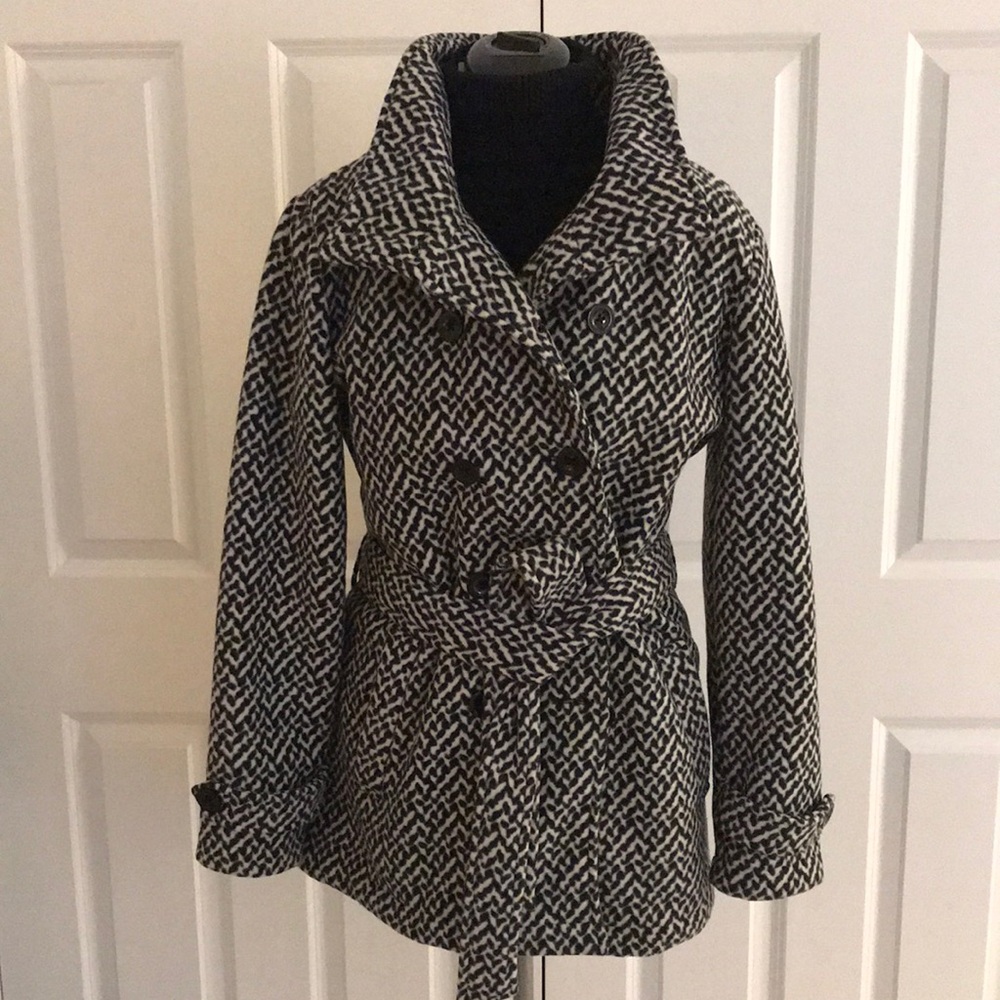 Ike Behar Black & White Pattern Cozy Fleece Belted Coat Size L